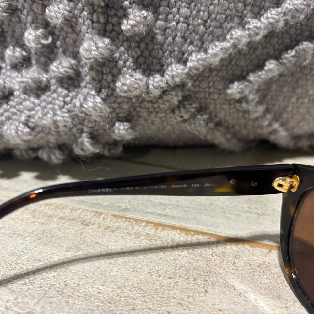 CHANEL Black Sunglasses with Gold Accents / has authentic case 🌺 - Picture 8 of 9